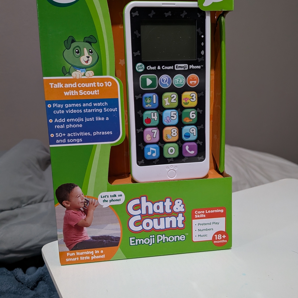 Chat & Count Emoji Phone - Black and White
